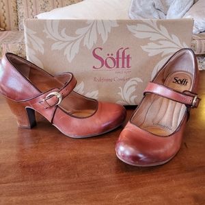 Sofft 7.5 Brown leather heels